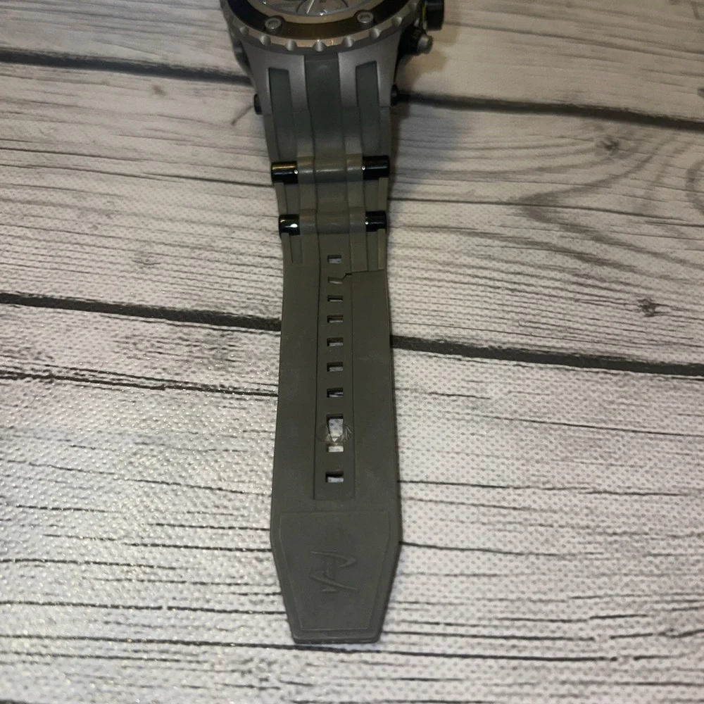 Invicta Reserve Subaqua 17218 Rattrapante 500M Water Resistant Men's Watch READ